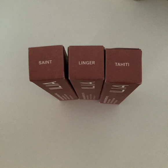 ILIA Balmy Gloss Tinted Lip Oil - multiple shades - Picture 5 of 5
